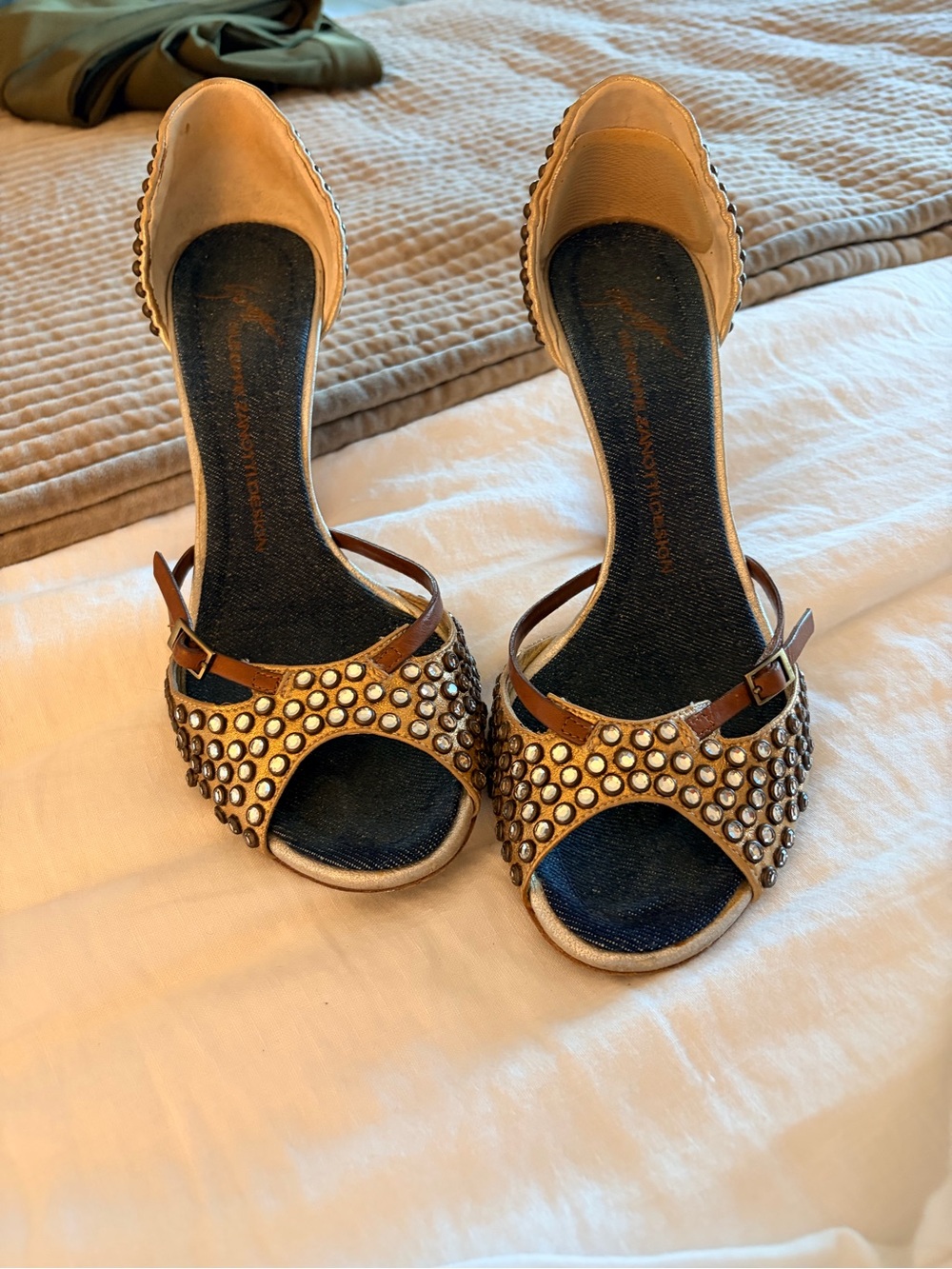 VINTAGE GUISEPPE ZANOTTI DORSAY EMBELLISHED PUMPS SUZE 39 1/2